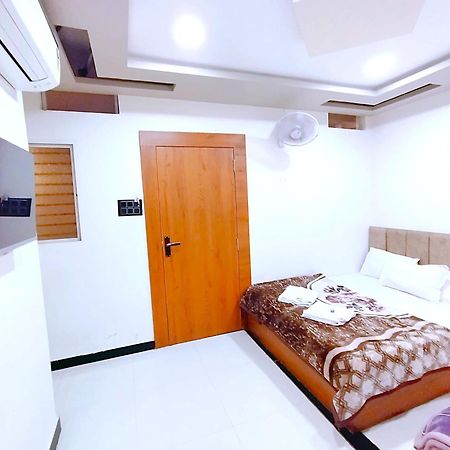 Hotel Shreem Удджайн Экстерьер фото