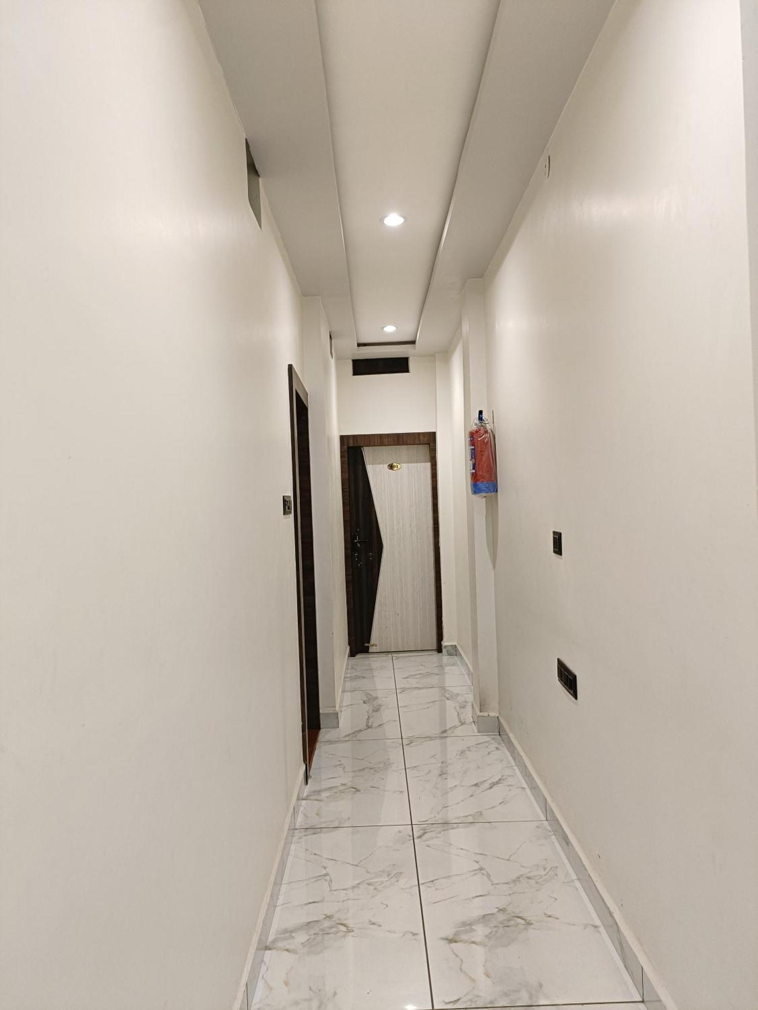 Hotel Shreem Удджайн Экстерьер фото