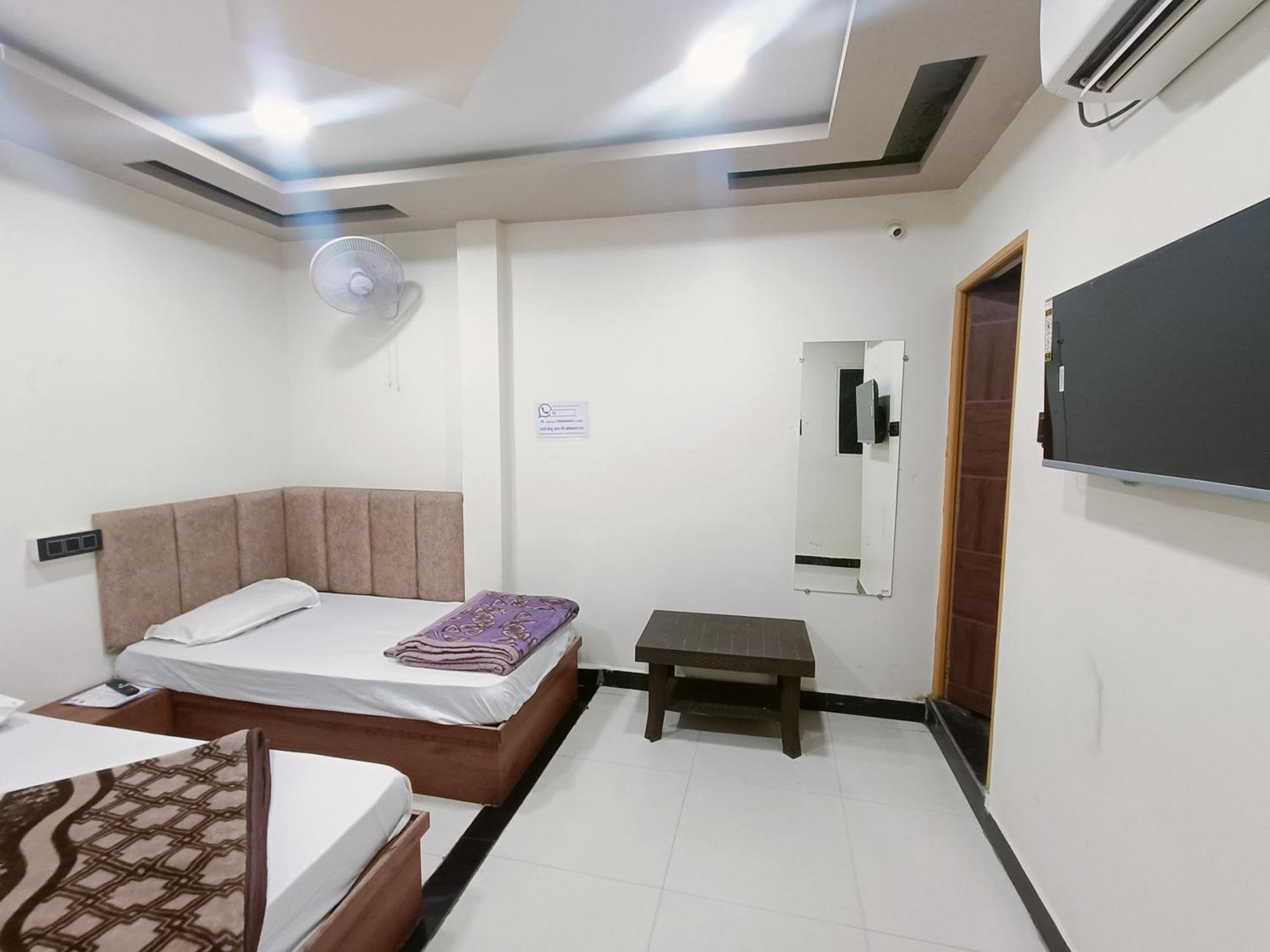 Hotel Shreem Удджайн Экстерьер фото